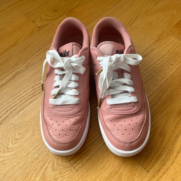 Nike Court Vintage Premium Sneakers - Picture 6 of 12